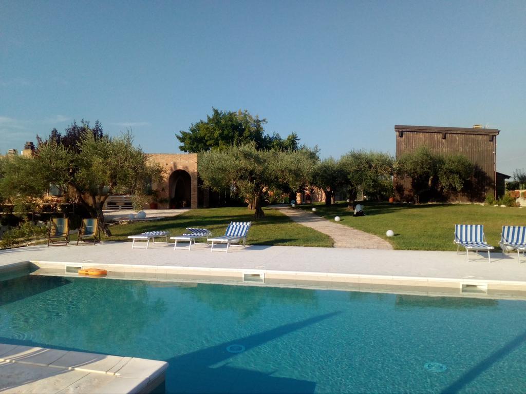 Agriturismo Piccolo Albero Loreto Aprutino Exteriör bild