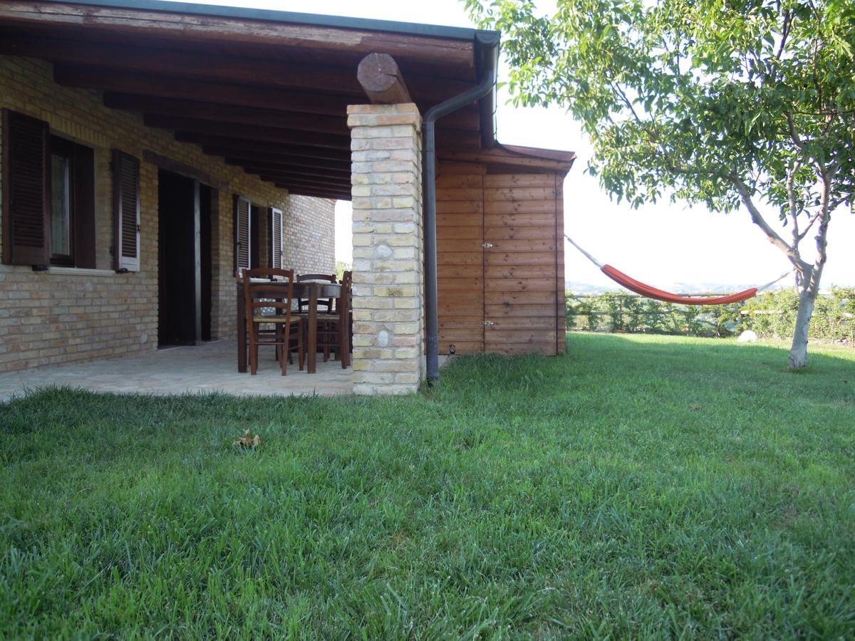 Agriturismo Piccolo Albero Loreto Aprutino Exteriör bild